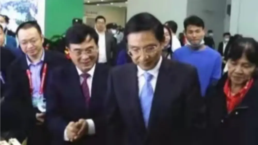 Jiangxi provincijos liaudies vyriausybės vicegubernatorius lankosi mūsų stende Provincial Forestry Expo